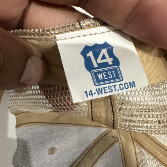 Evan Williams Bourbon Hat Cap Snap Back Black Tan Trucker Mesh Embroidered Mens - Picture 6 of 7